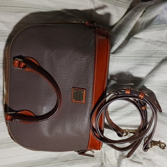 Dooney Zip Zip satchel - Picture 1 of 10
